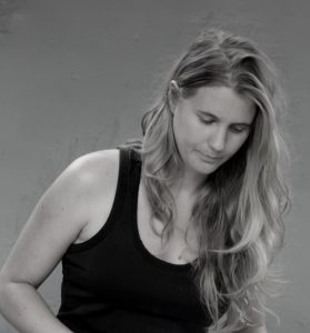 Tracy Sirés, Escena Gran